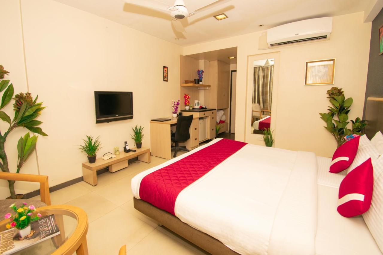Octave Koregaon Park Pune Exterior foto